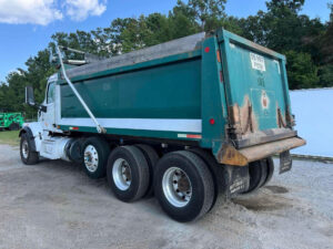 2017 Peterbilt 567 - photo 1