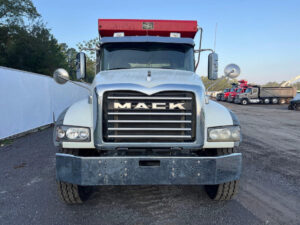 2018 Mack GRANITE GU713 - photo 1