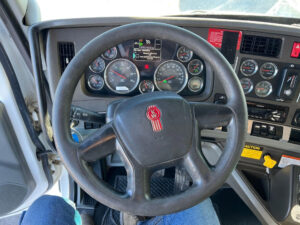 2019 Kenworth T880 - photo 1