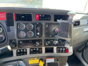 2019 Kenworth T880 - photo 1