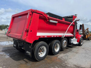 2022 Peterbilt 567 - photo 1