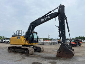 2018 Deere 180G LC - photo 1